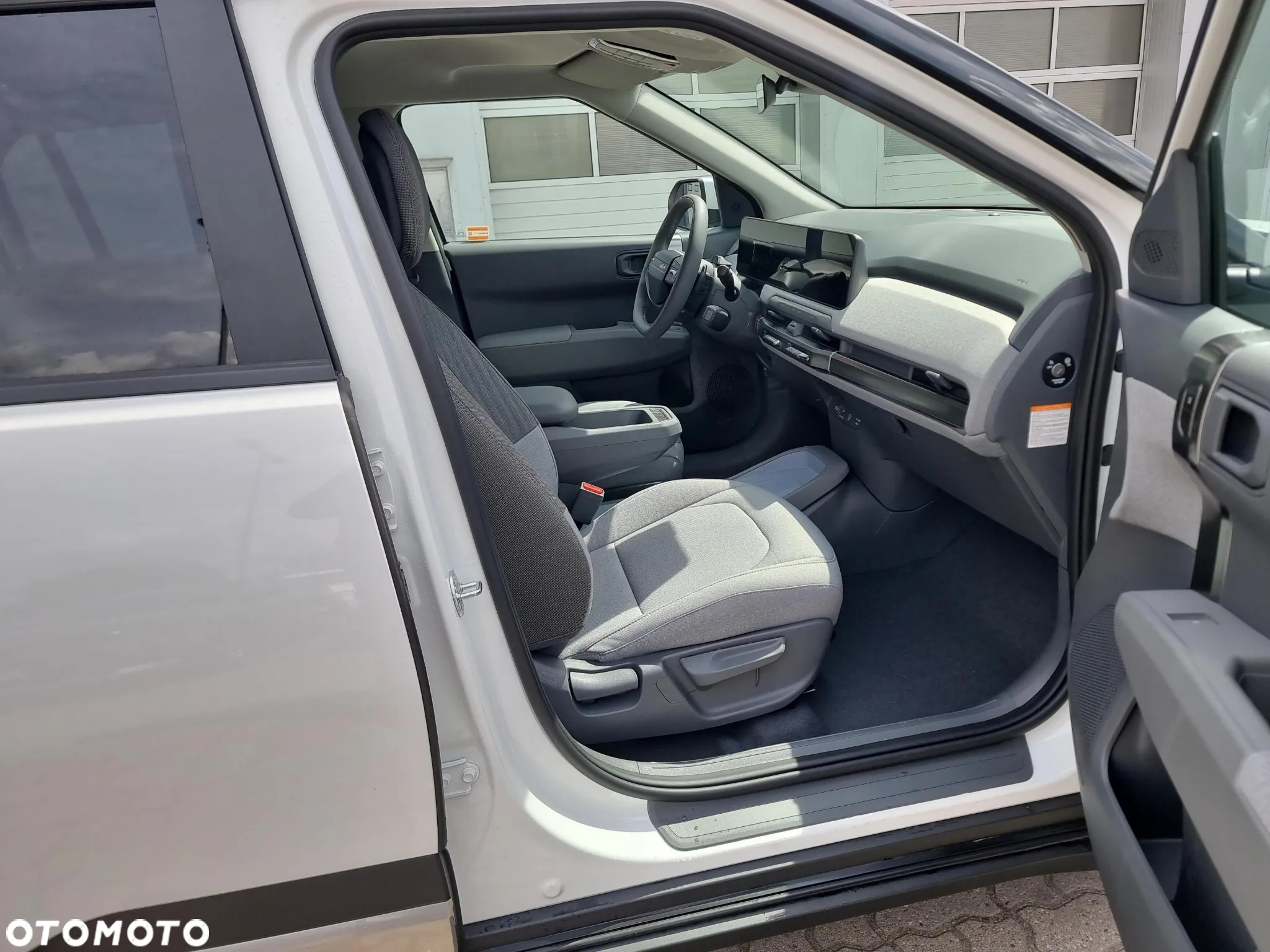 Kia EV3 58.3kWh Earth - 13