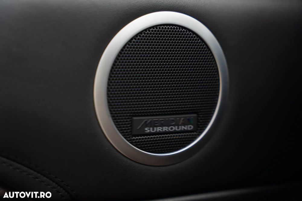 Land Rover Discovery 3.0 L SD6 Landmark Edition - 24