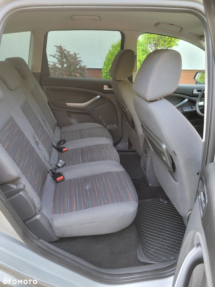 Ford C-MAX 1.6 TDCi Ghia - 13