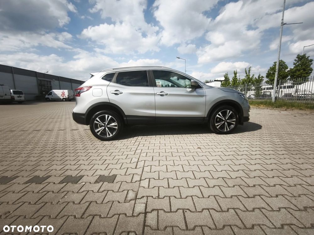 Nissan Qashqai 1.3 DIG-T N-Connecta - 9