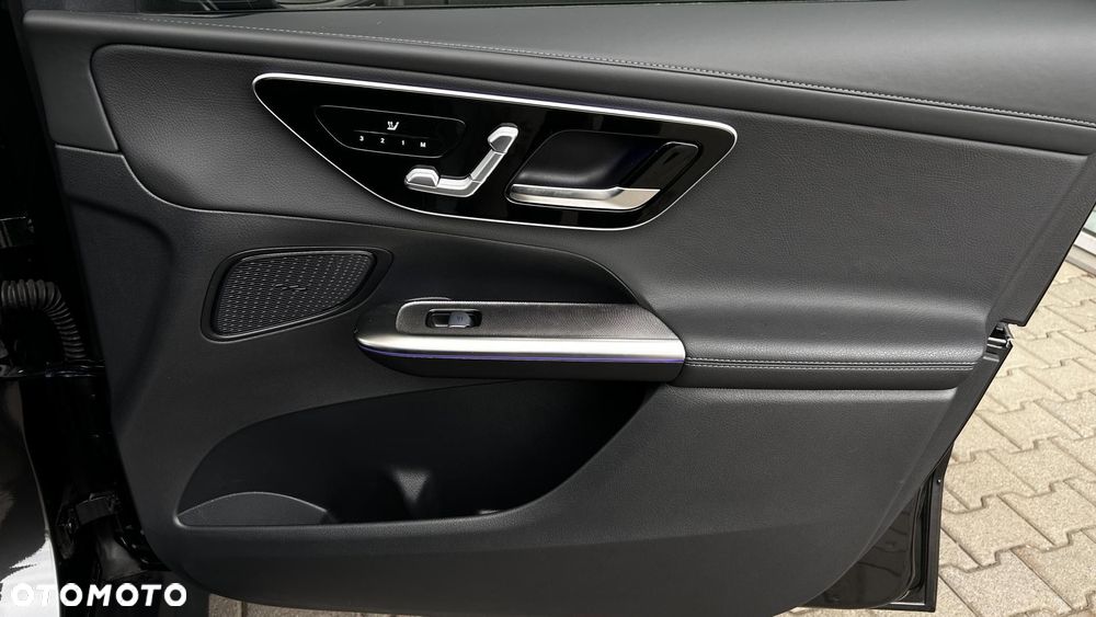 Mercedes-Benz GLC - 24