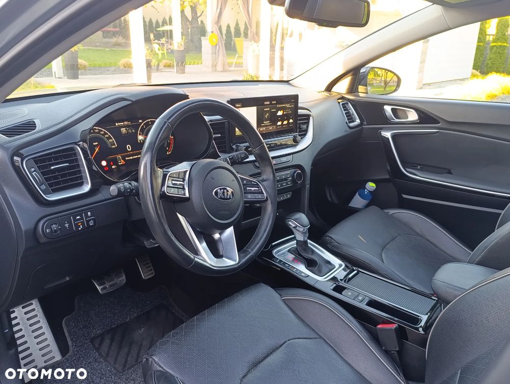 Kia XCeed - 15
