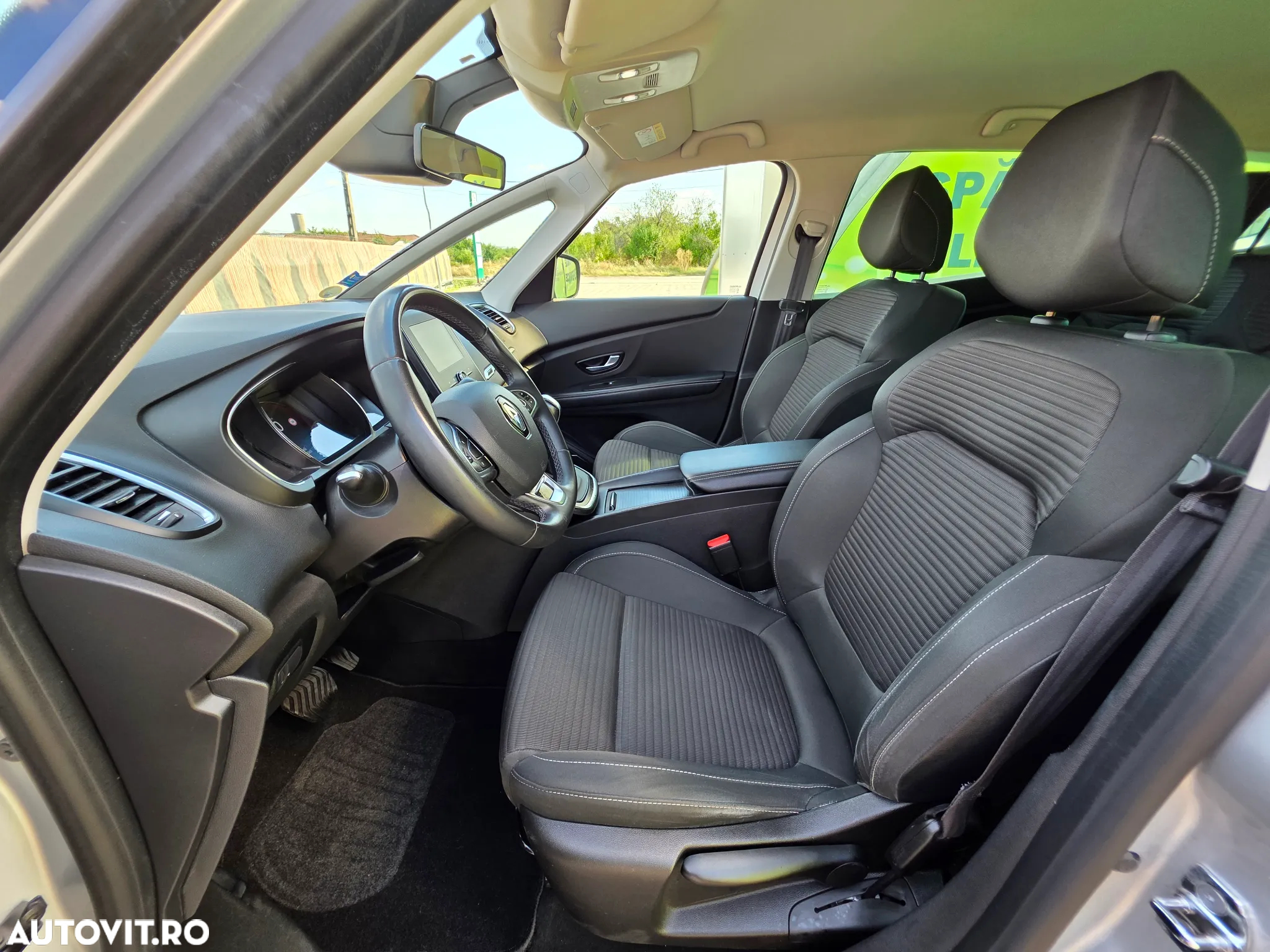 Renault Grand Scenic BLUE dCi 120 EDC BUSINESS EDITION - 15