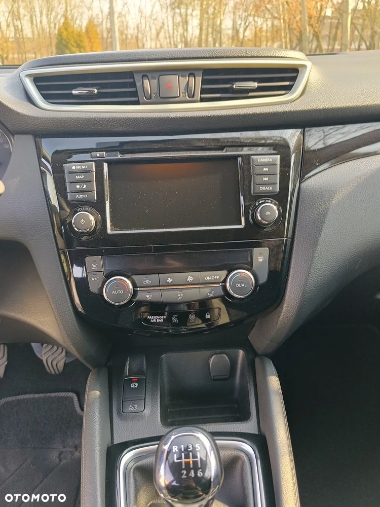 Nissan Qashqai 1.3 DIG-T Acenta - 17