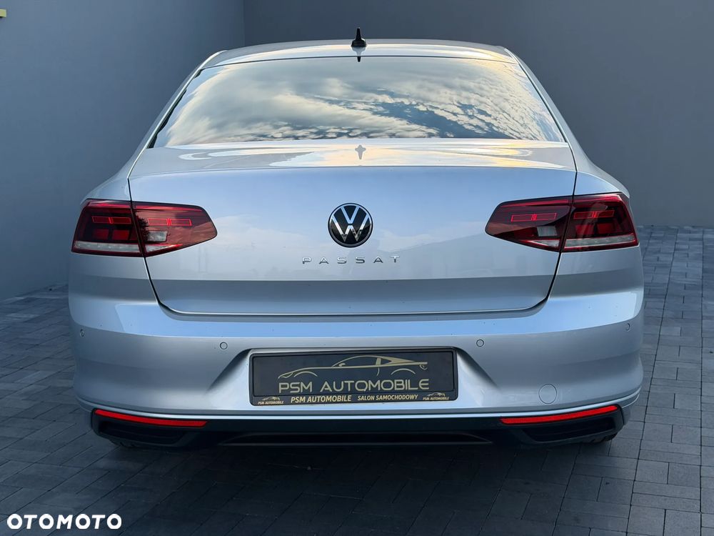 Volkswagen Passat 2.0 TDI EVO Elegance - 10