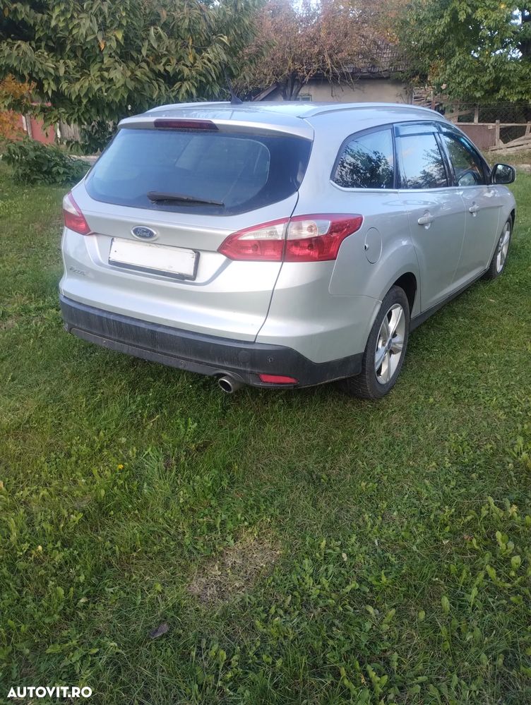 Ford Focus 2.0 TDCI DPF Powershift Titanium - 3