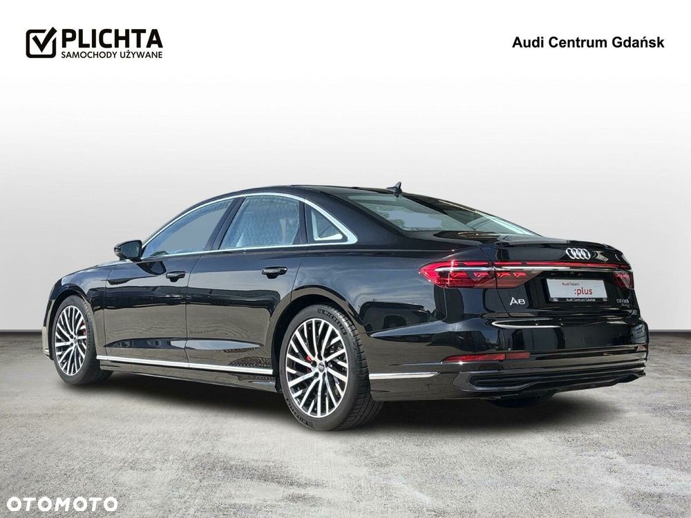 Audi A8 - 4