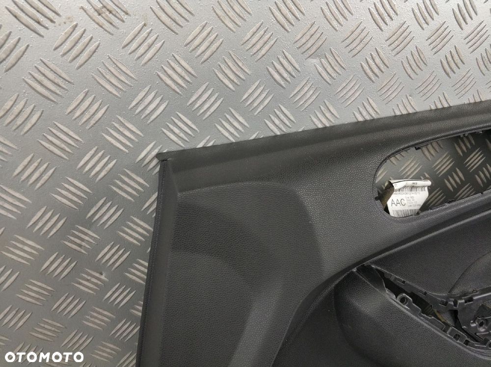 tapicerka prawa boczek drzwi prawy przód przedni FORD FIESTA MK7 LIFT 3D EU - 4