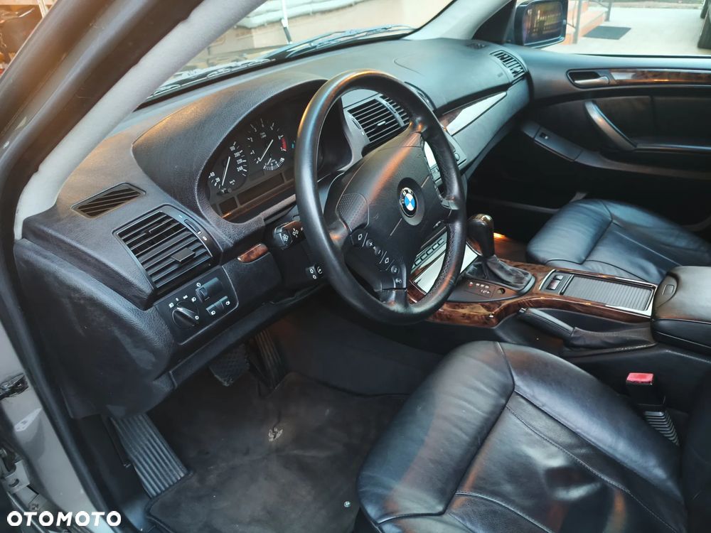 BMW X5 4.4 i Edition Exclusive Sport - 9