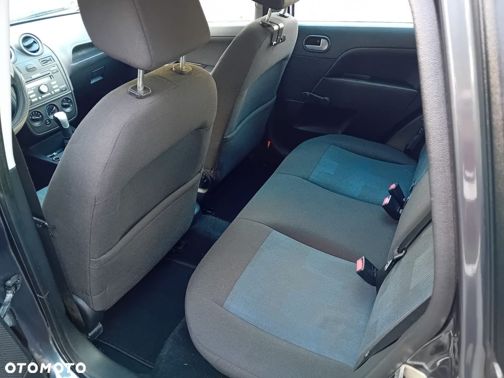 Ford Fiesta 1.4 Ambiente - 13