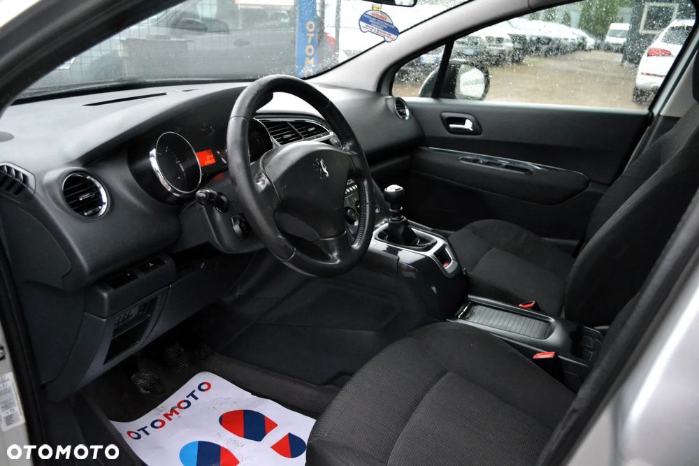 Peugeot 5008 HDI FAP 110 Family Plus - 8