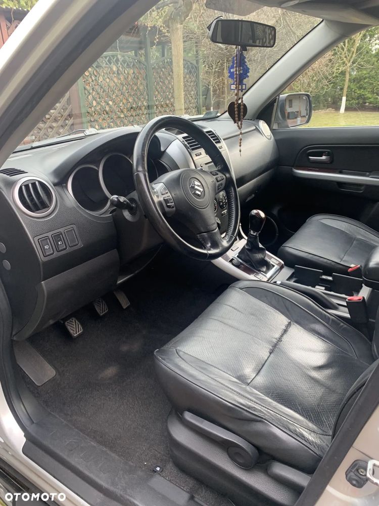 Suzuki Grand Vitara 1.9 DDiS Elegance EU5 - 6