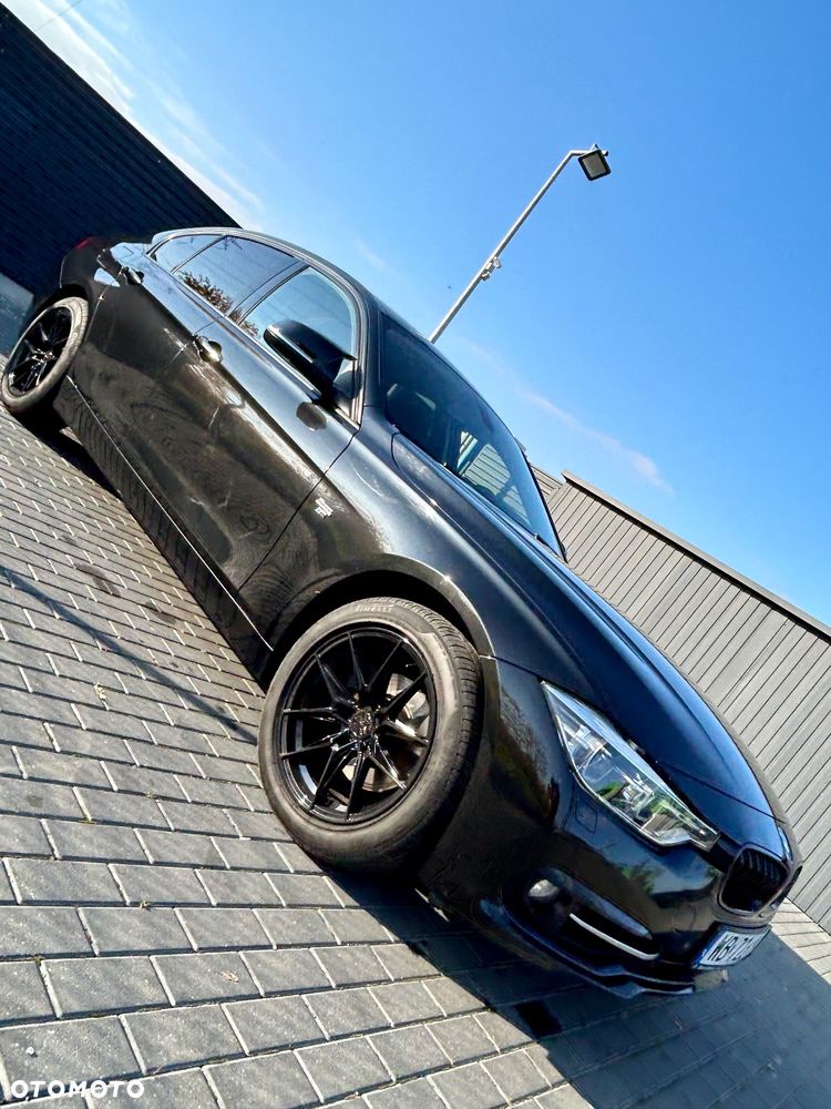 BMW Seria 3 318i Sport Line - 14