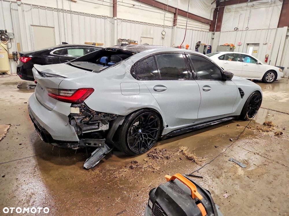 BMW M3 Competition M xDrive - 4