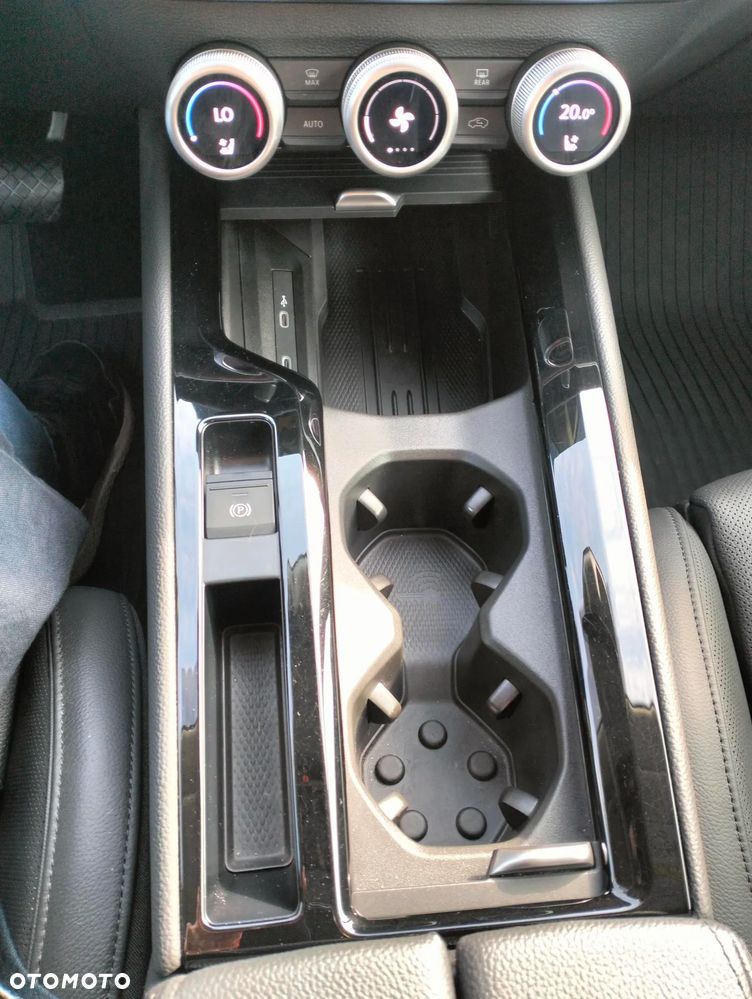 Skoda Superb 2.0 TDI SCR 4x4 L&K DSG - 41
