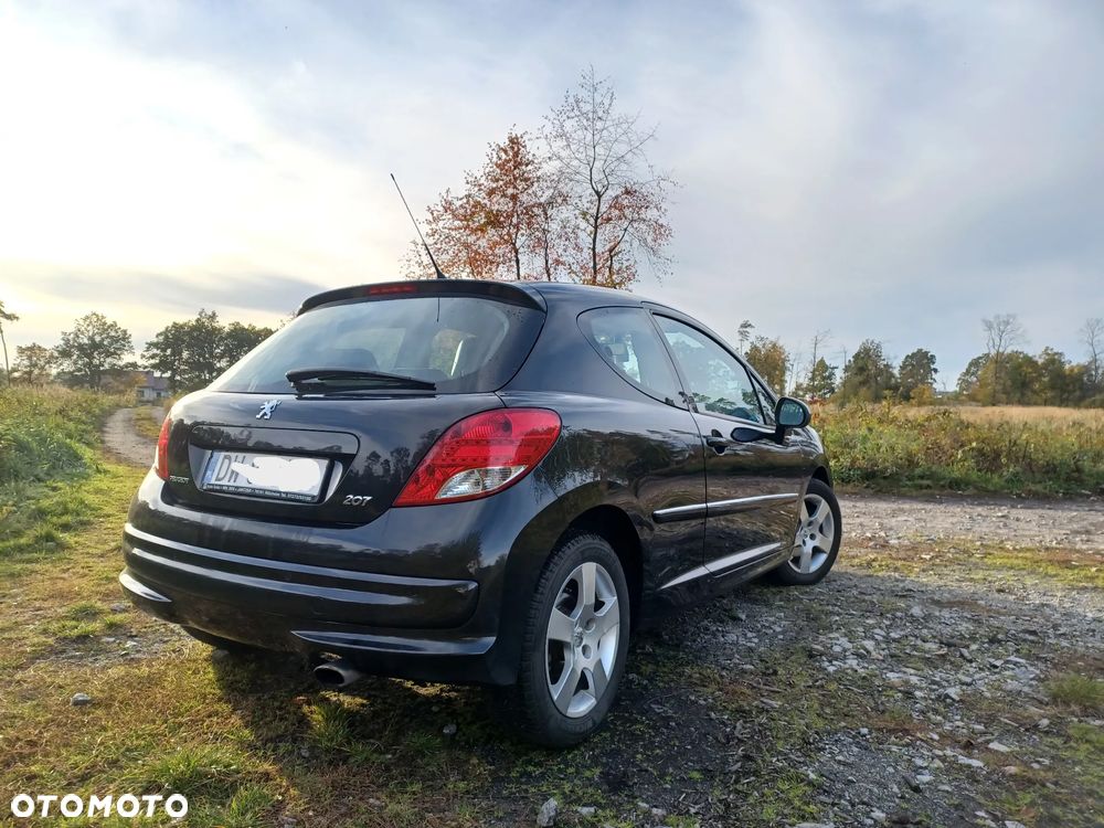 Peugeot 207 - 3