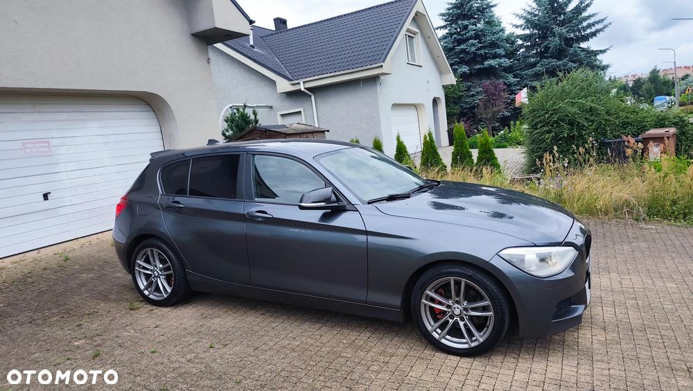 BMW Seria 1 120d Sport Line - 32