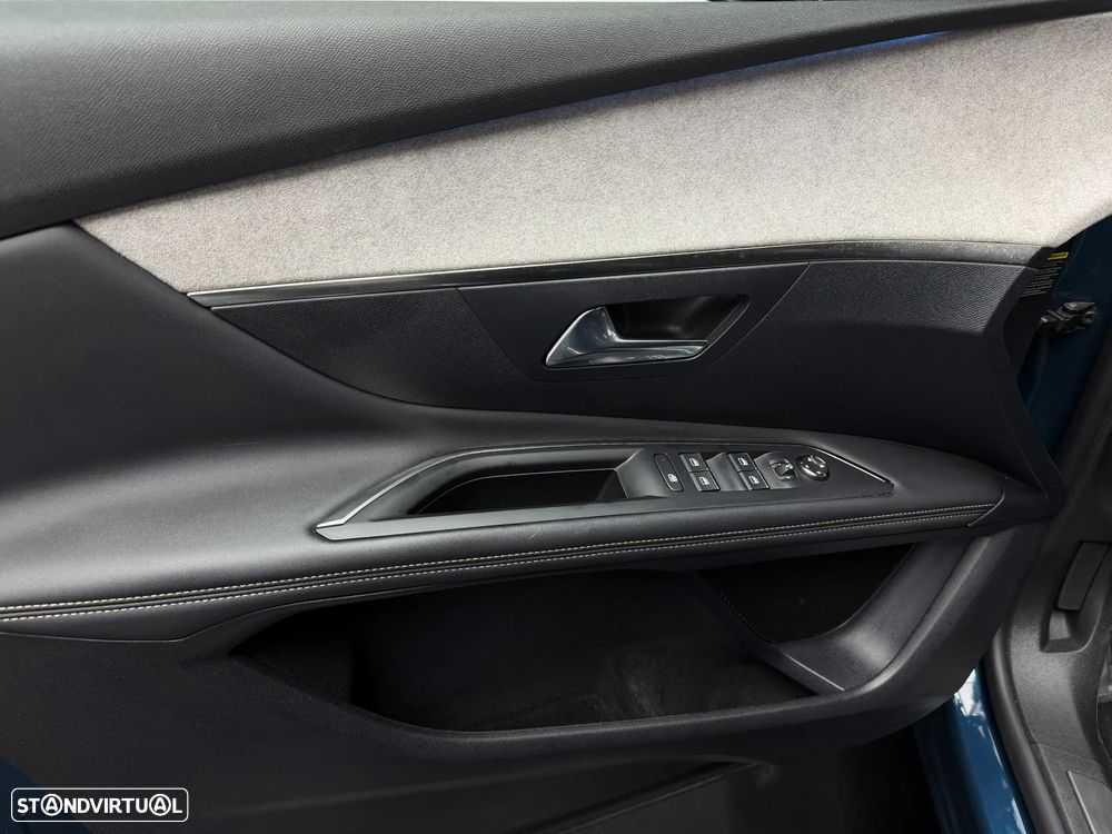 Peugeot 3008 1.6 Hybrid GT e-EAT8 - 9