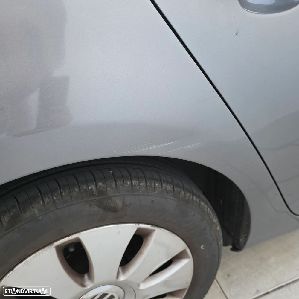 VW Golf 1.6 TDi Confortline - 11