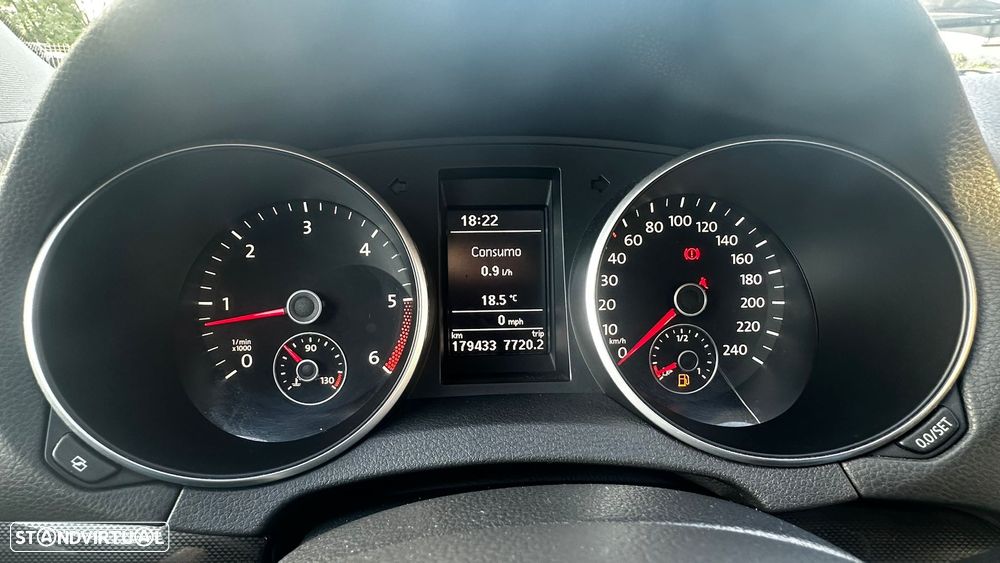 VW Golf 1.6 TDi DPF Comfortline - 8