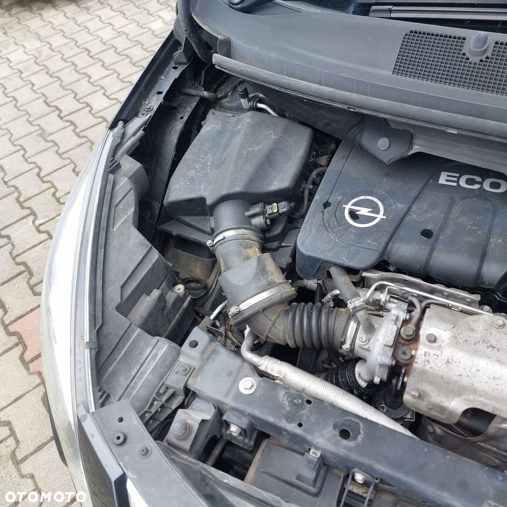OPEL ZAFIRA C III 2014 1.6CDTi obudowa filtra powietrza - 1