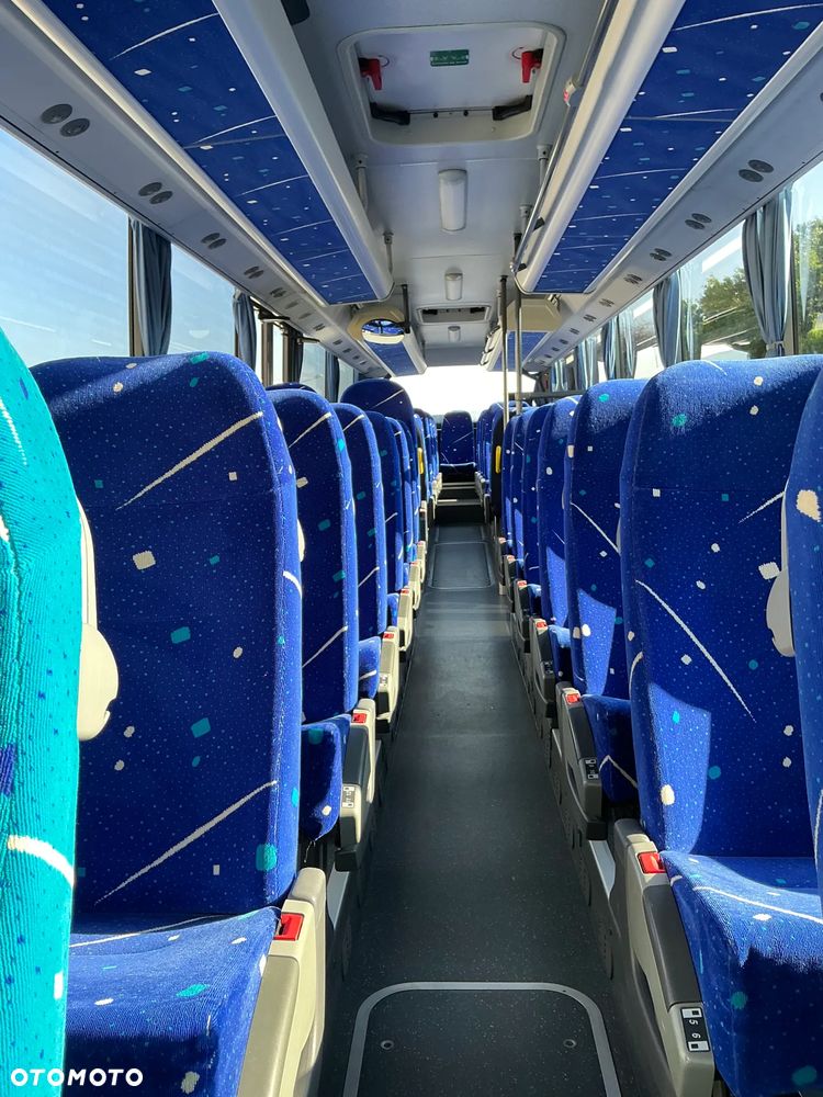 Mercedes-Benz INTOURO m - 18