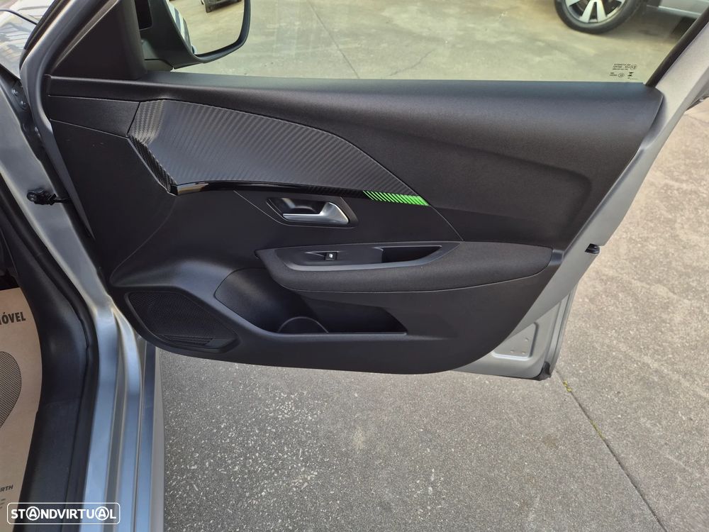 Peugeot 208 1.2 PureTech Active Pack - 31