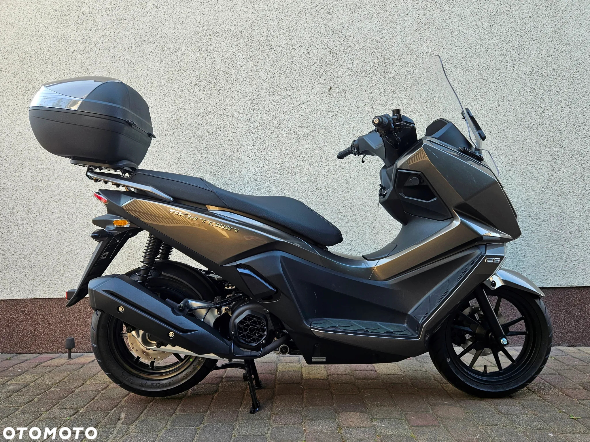 Kymco Skytown - 4