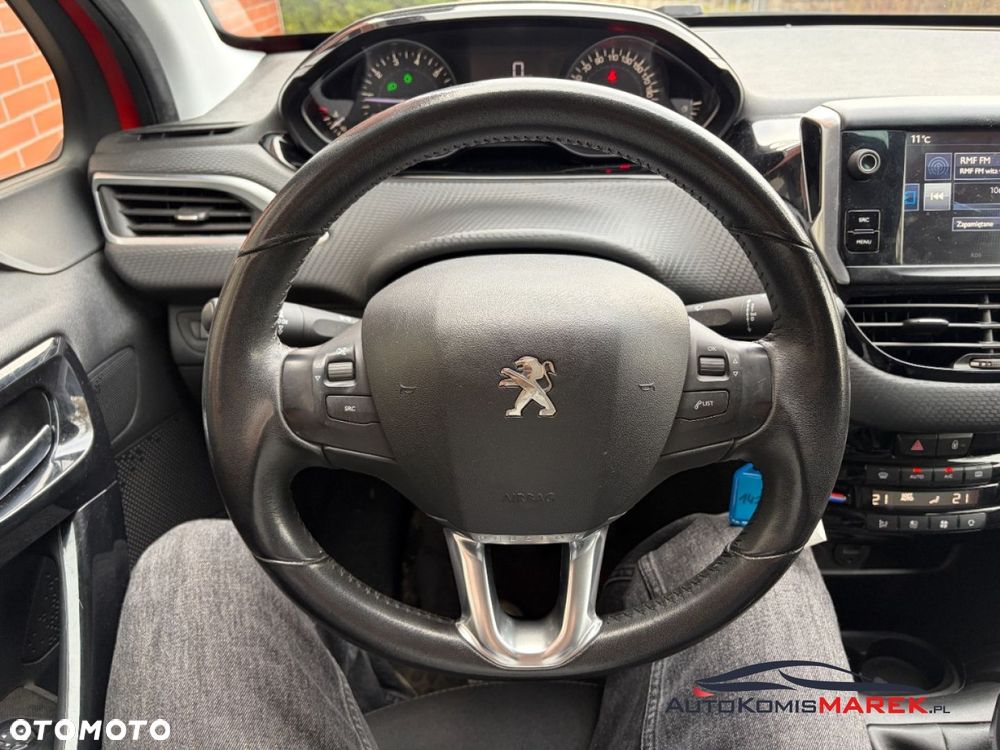 Peugeot 208 1.2 PureTech Style - 10