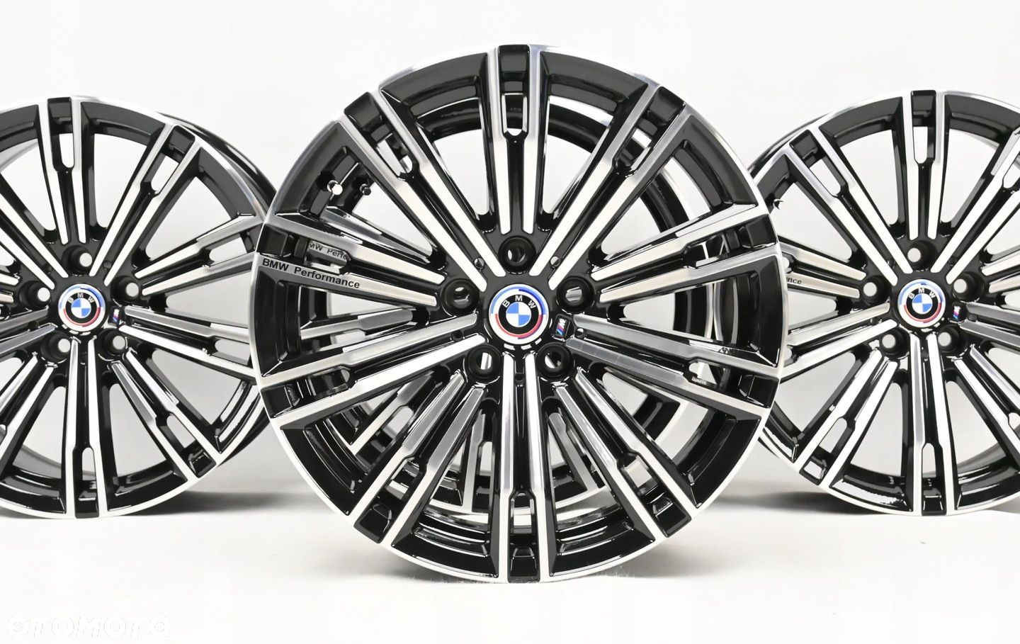 BMW 3 G20 G21 7,5x18 ET25 8,5x18 ET40 8089890 8089891 - 5