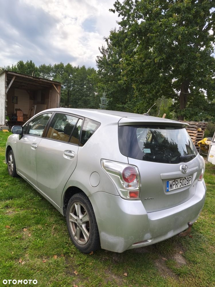 Toyota Verso - 3