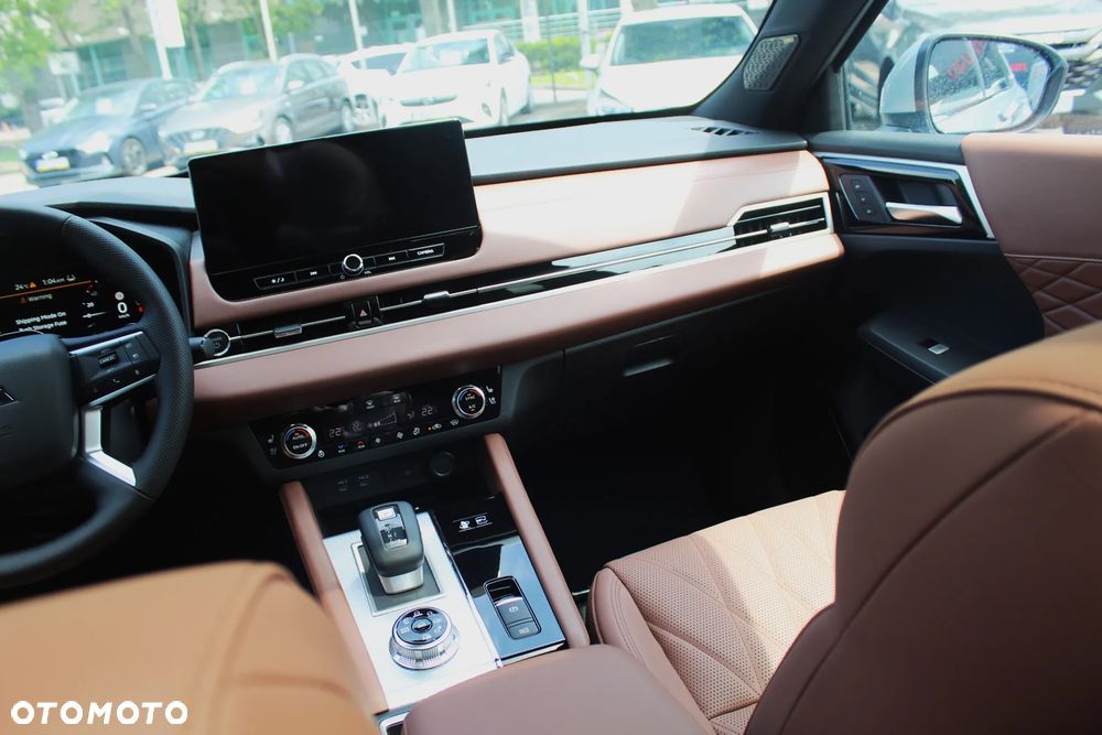 Mitsubishi Outlander Instyle Plus - 22