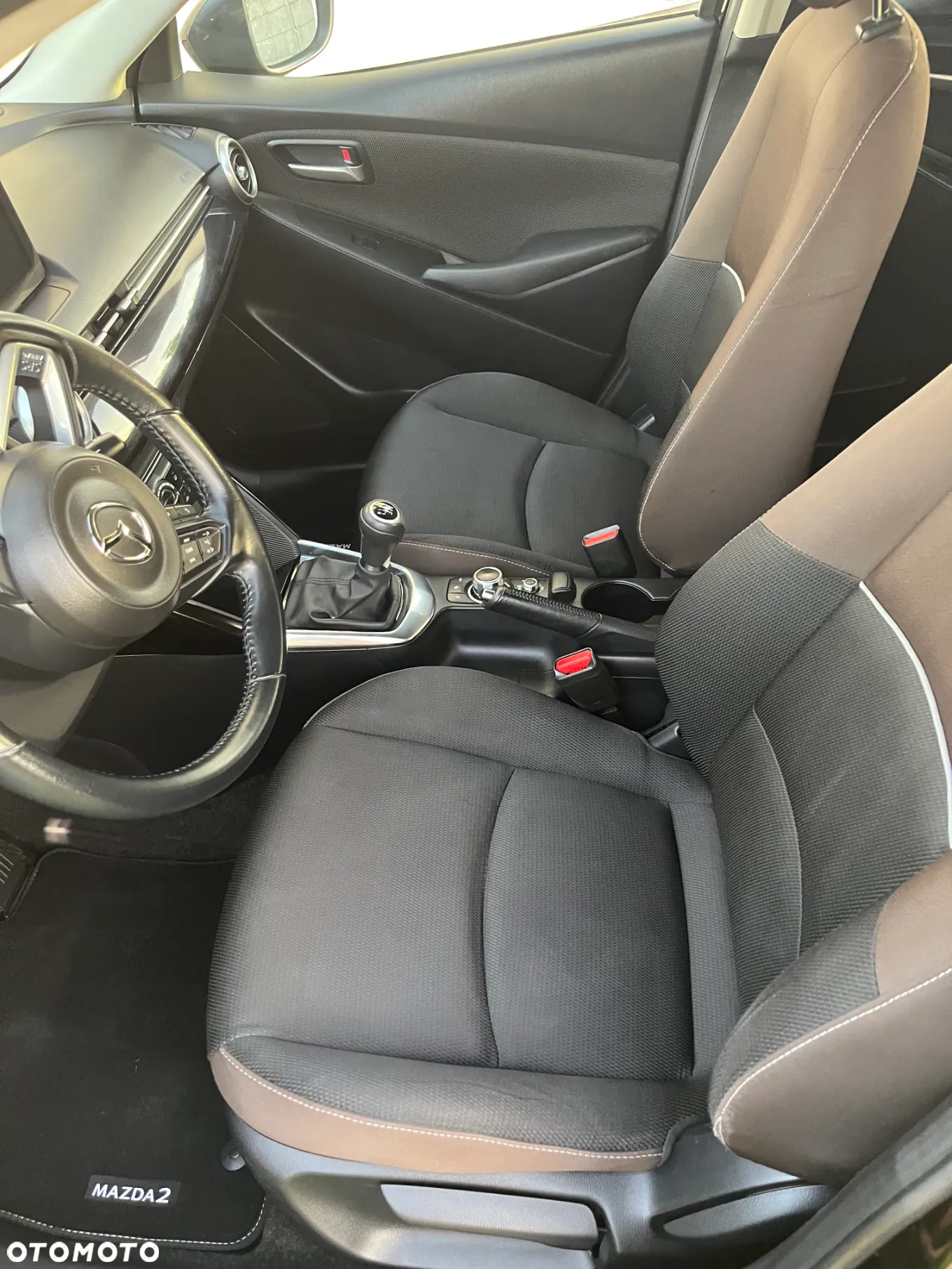 Mazda 2 - 12