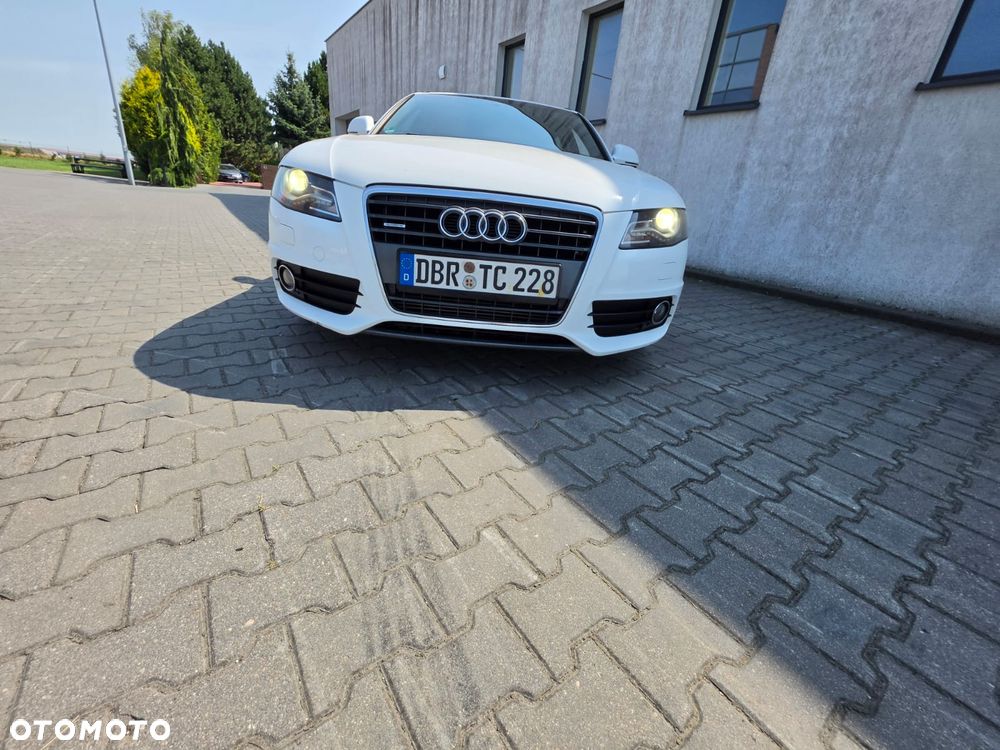Audi A4 Avant 2.0 TFSI quattro S line Sportpaket - 2