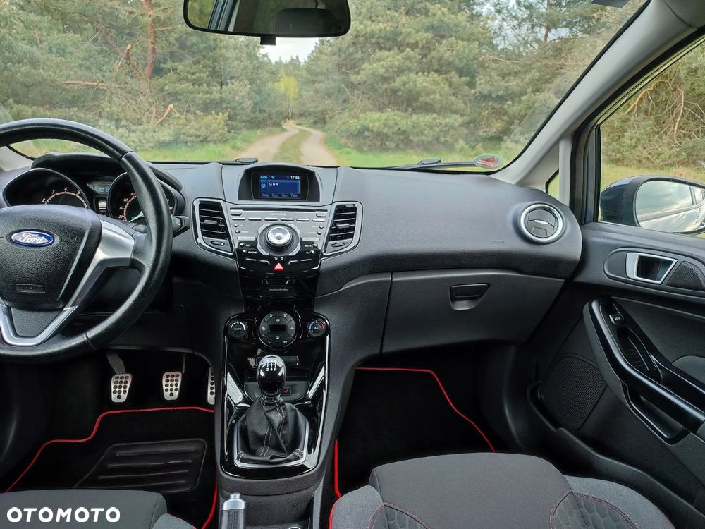 Ford Fiesta 1.0 EcoBoost STart-Stop ST-LINE - 29