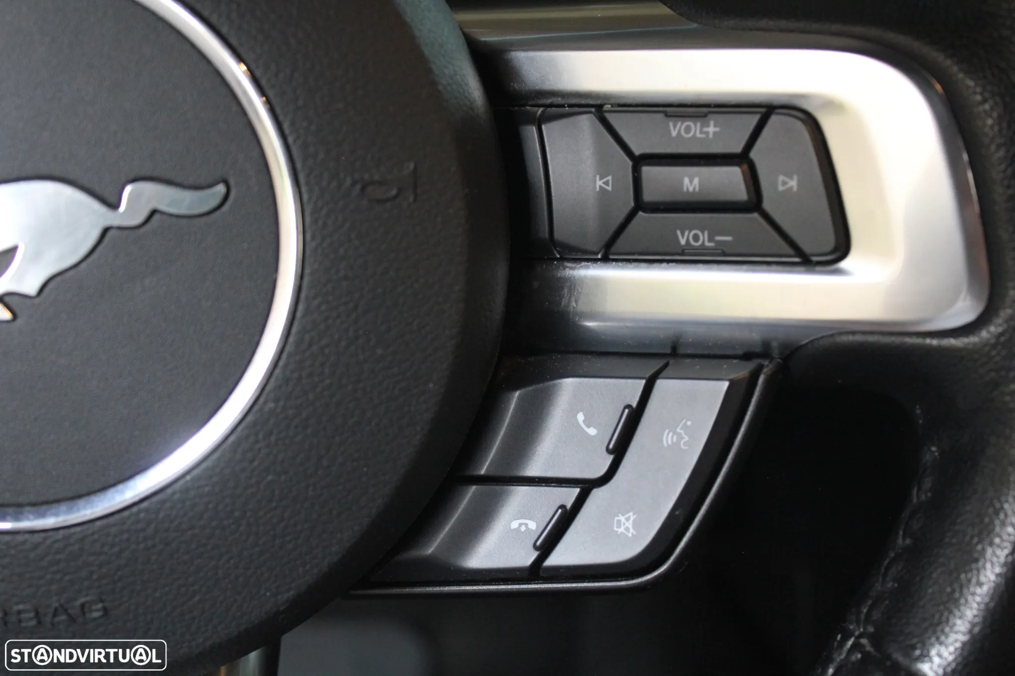 Ford Mustang Cabrio 2.3 Eco Boost - 18