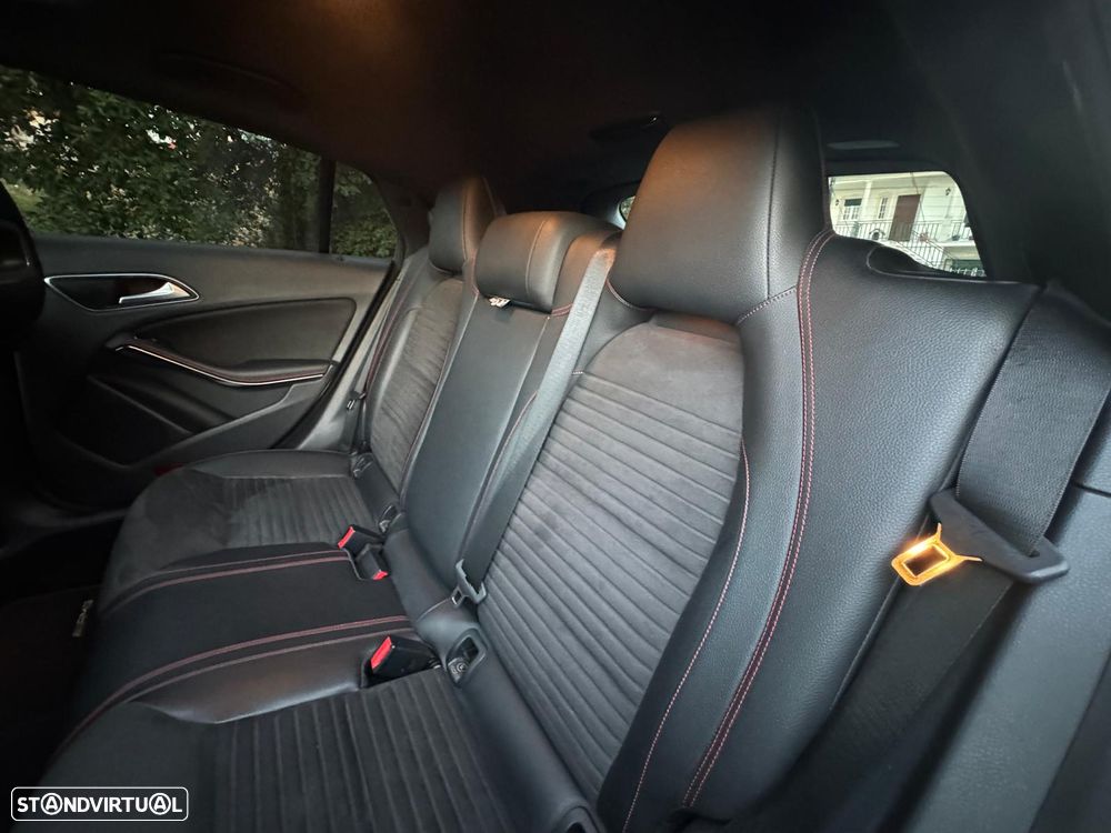 Mercedes-Benz CLA 200 d Shooting Brake AMG Line Aut. - 14