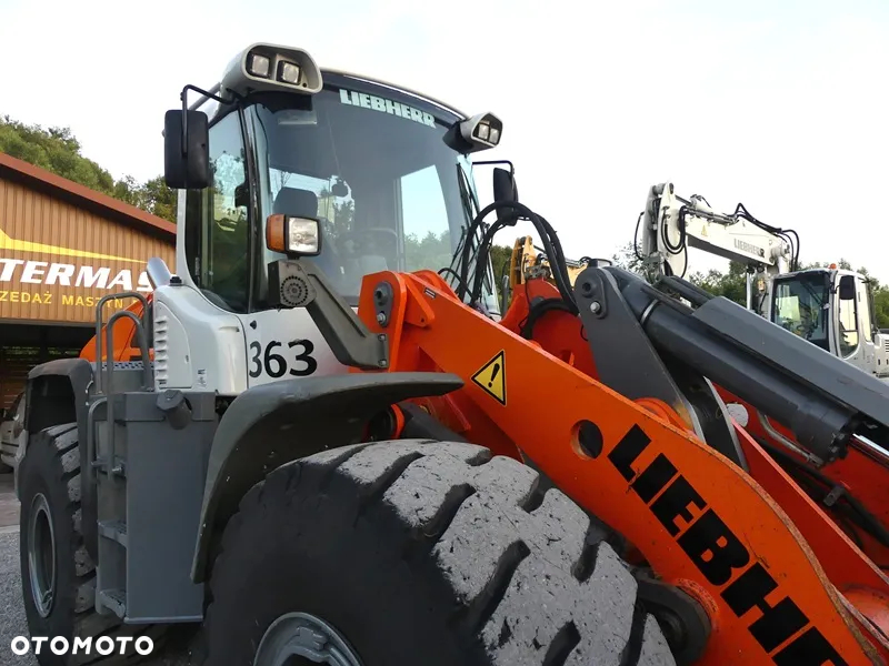 Liebherr L550 Z Niemiec / Szybkozłącze Łyżka + widły / Super Stan / - 26
