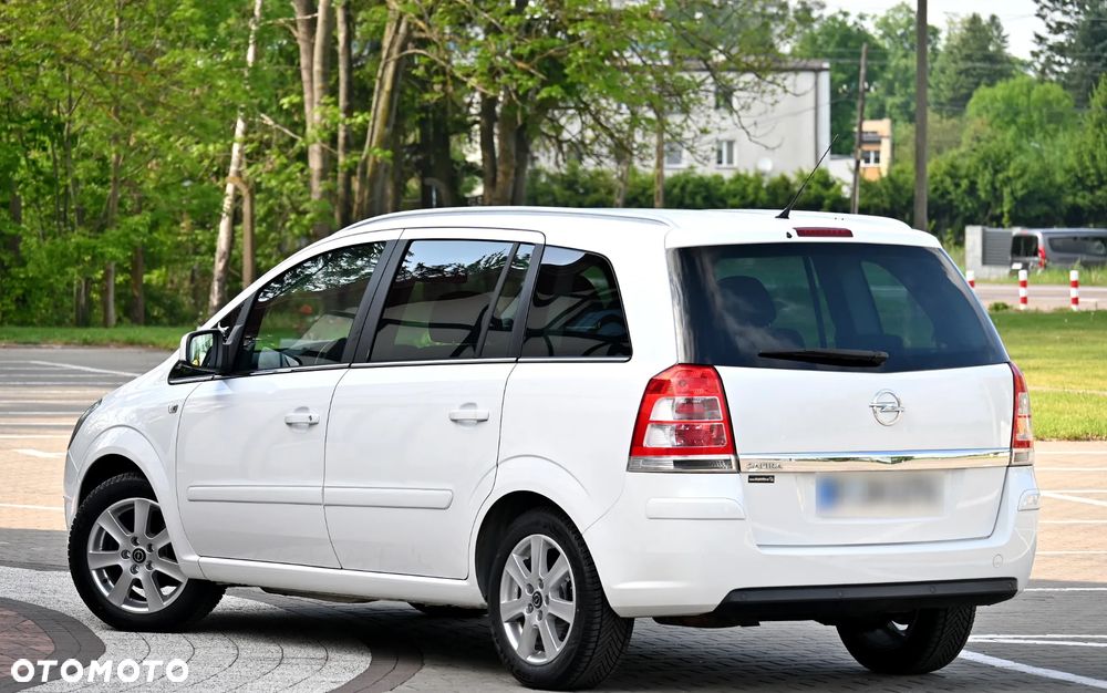 Opel Zafira 1.8 Cosmo - 14