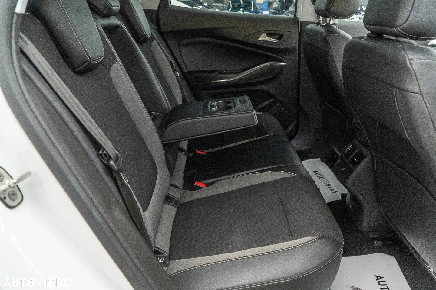 Opel Grandland X 1.2 Turbo START/STOP Innovation Aut. - 9