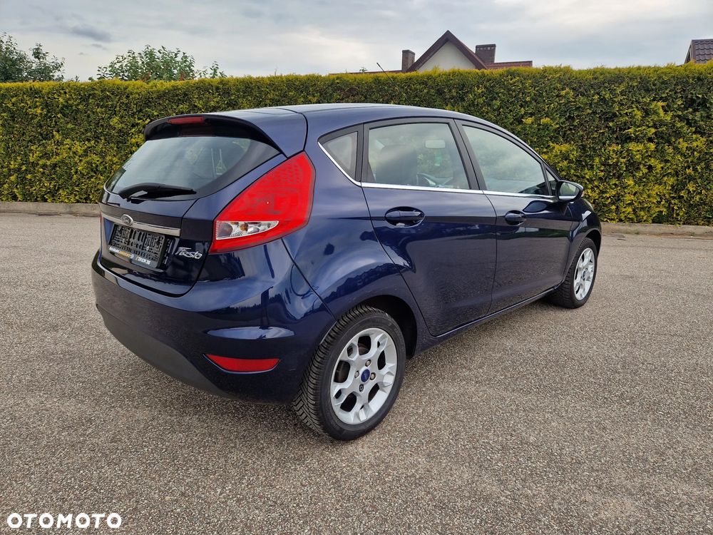Ford Fiesta 1.4 Autom Titanium - 10