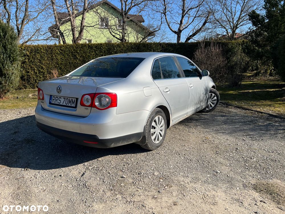 Volkswagen Jetta 1.9 TDI DPF Comfortline - 3