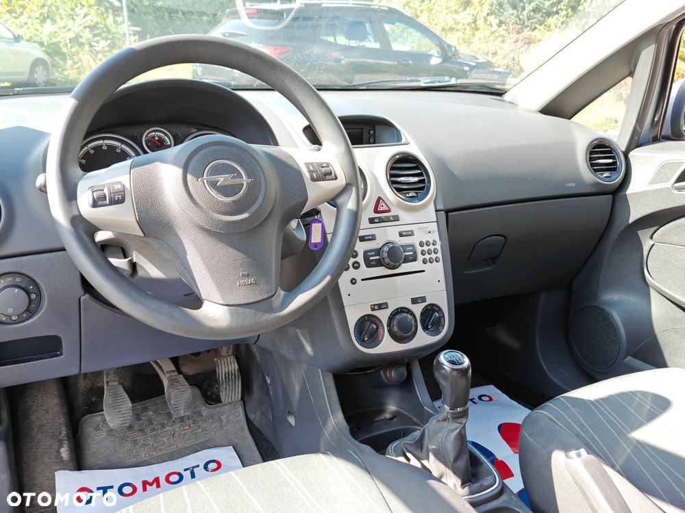 Opel Corsa 1.2 16V Cosmo - 5