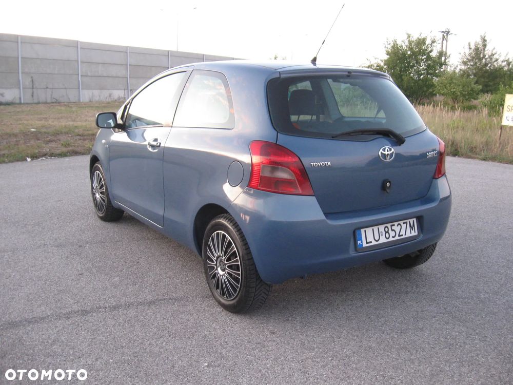 Toyota Yaris 1.4 D-4D Terra A/C - 3