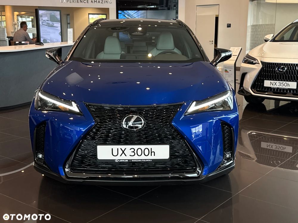 Lexus UX - 3