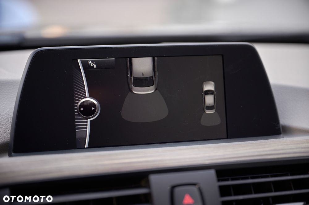 BMW Seria 3 - 35