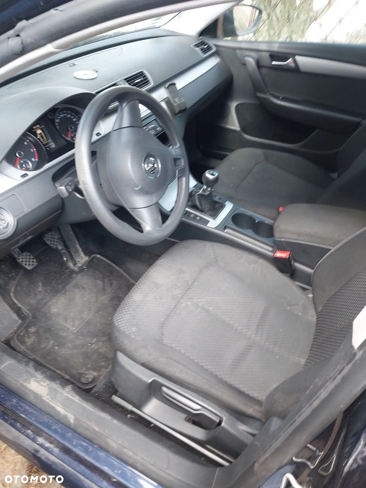 Volkswagen Passat 1.4 TSI BMT Trendline - 5