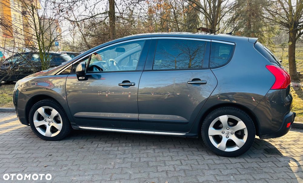 Peugeot 3008 2.0 HDi Allure - 2