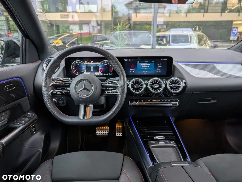 Mercedes-Benz GLA 200 AMG Line - 10