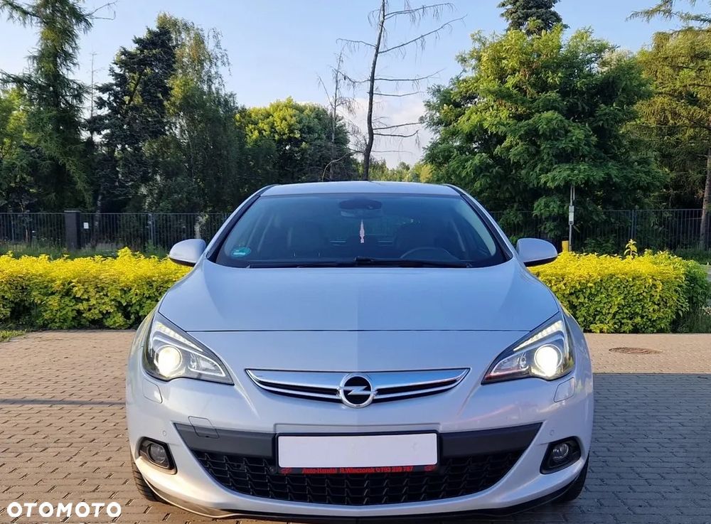 Opel Astra GTC 2.0 CDTI ecoFLEX Start/Stop Edition - 3